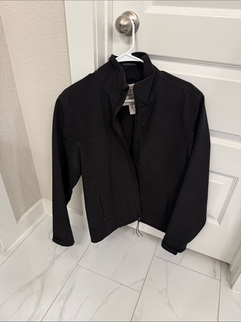 Men's Black Softshell Jacket - St John’s Bay